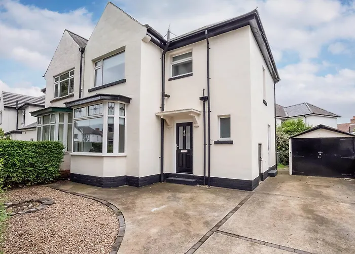 Stylish Hot Tub House Dom wakacyjny