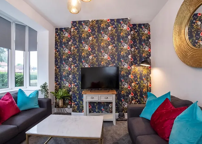 Dom wakacyjny Stylish Hot Tub House