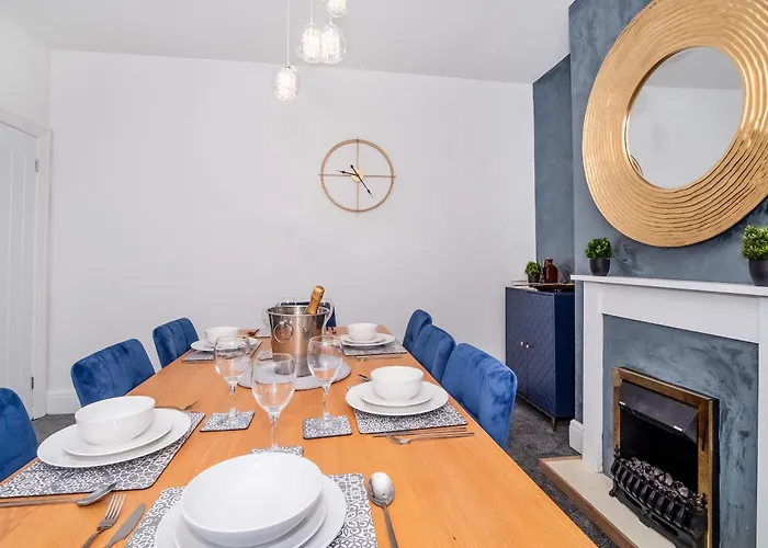 Stylish Hot Tub House Dom wakacyjny